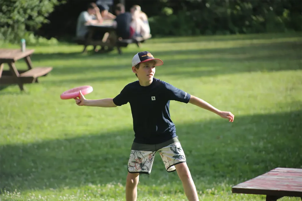frisbee at can aqua summer camp